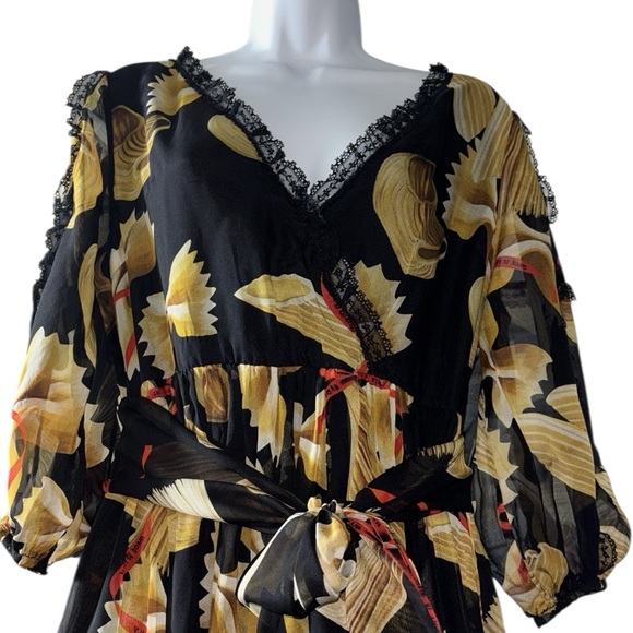 Dolce & Gabbana Pasta Designer Dress🍝, Size Large - Picture 6 of 17